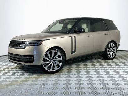 New 2025 Land Rover Range Rover SE