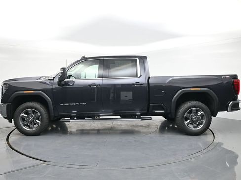 New 2026 GMC Sierra 3500 SLE w/ SLE Value Package image 3