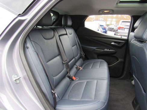 Used 2023 Chevrolet Bolt EUV Premier w/ Sun & Sound Package image 5