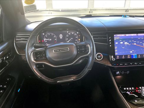 Used 2022 Jeep Grand Wagoneer Series I image 18