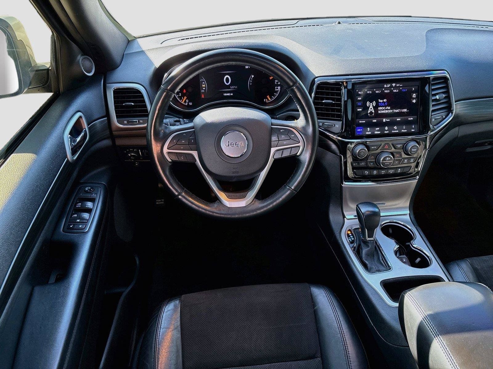 Used 2019 Jeep Grand Cherokee Altitude AWD/4WD image 2