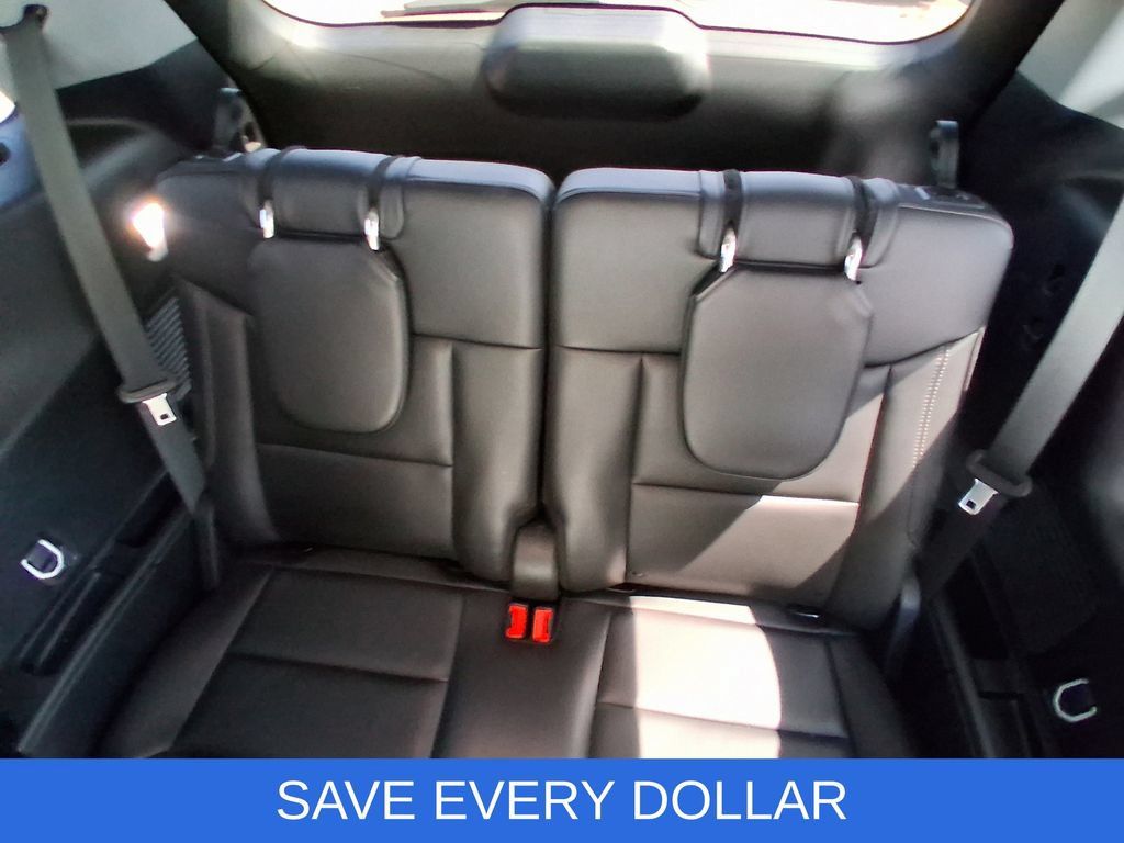 Used 2023 Ford Explorer XLT w/ Equipment Group 202A RWD image 15