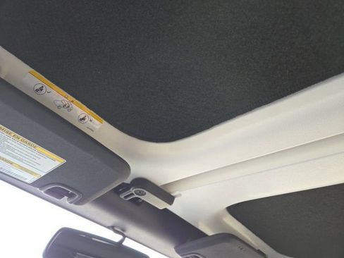 Used 2018 Jeep Wrangler Unlimited Sport image 14