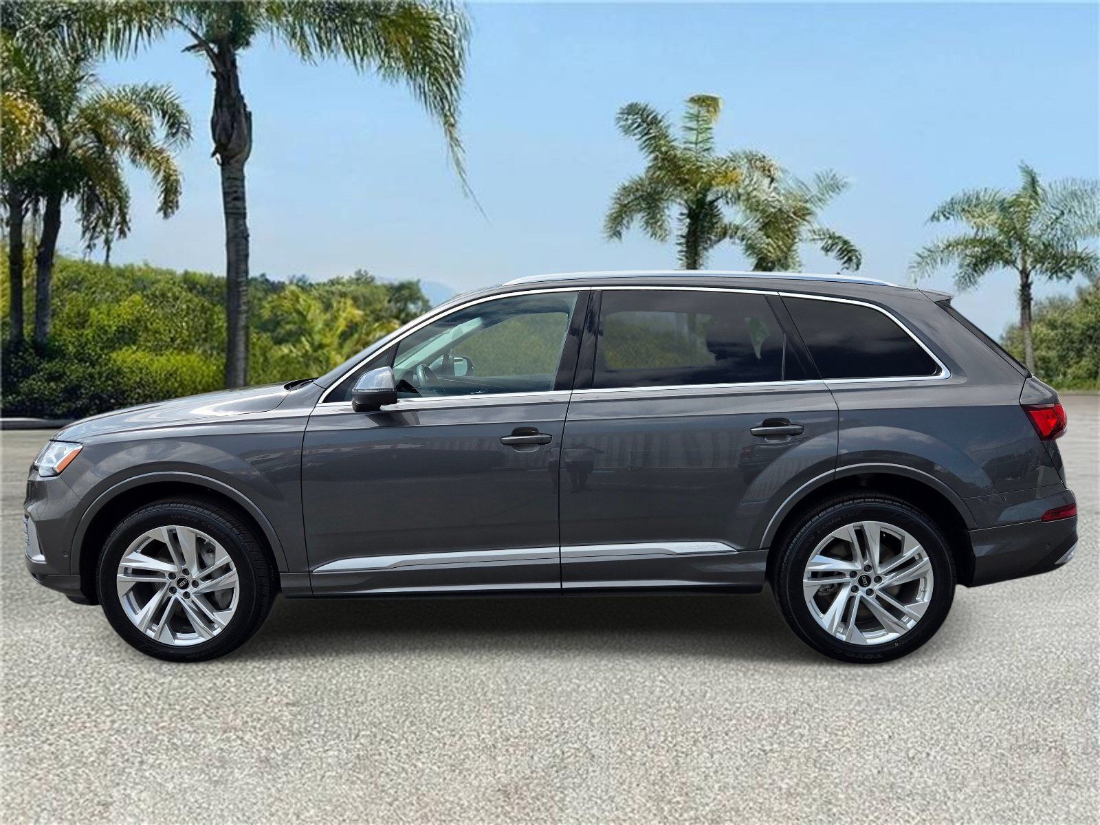 Used 2022 Audi Q7 3.0T Premium Plus AWD/4WD image 2