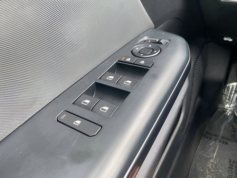 Used 2025 Kia K4 FWD image 15