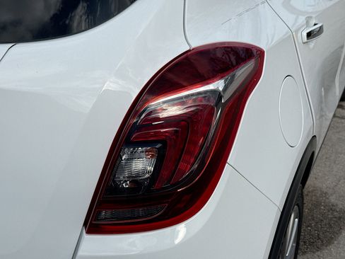 Used 2017 Buick Encore Preferred image 26