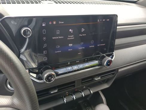 Used 2024 Chevrolet Colorado W/T image 25