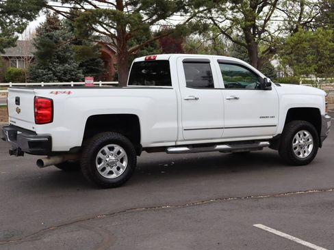 Used 2015 Chevrolet Silverado 2500 LTZ image 4