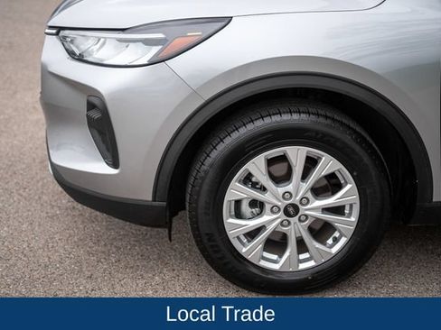 Used 2024 Ford Escape Active AWD/4WD image 9
