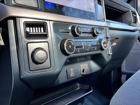 Used 2025 Ford F150 XL image 33