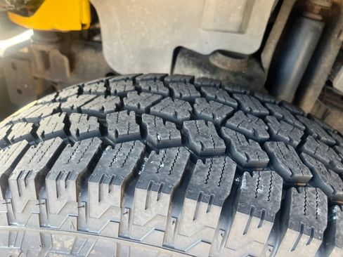 Used 2011 Jeep Wrangler Sport AWD/4WD image 28