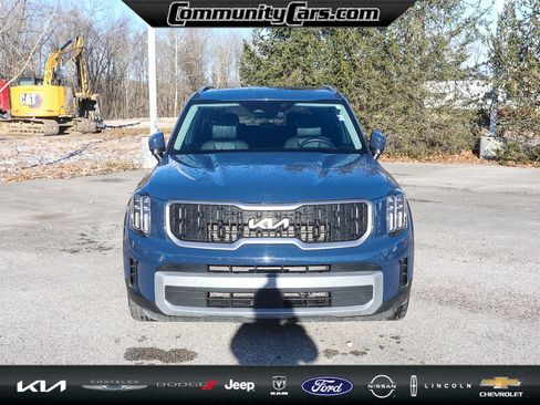 Used 2024 Kia Telluride EX image 10