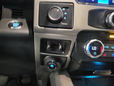 Used 2022 Ford F350 Lariat w/ Lariat Ultimate Package AWD/4WD image 16