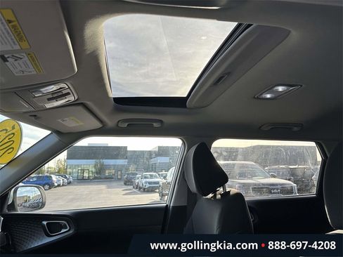 Certified 2025 Kia Soul EX image 19