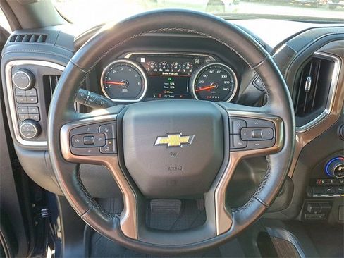 Used 2022 Chevrolet Silverado 1500 High Country image 17