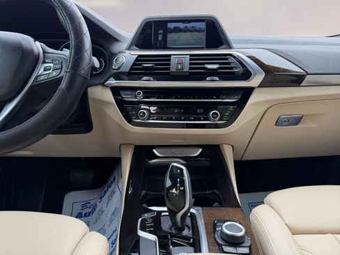 Used 2019 BMW X3 sDrive30i w/ Driving Assistance Package image 11
