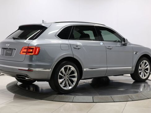 Used 2019 Bentley Bentayga image 5