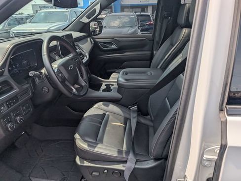Used 2024 Chevrolet Tahoe RST w/ Luxury Package AWD/4WD image 14