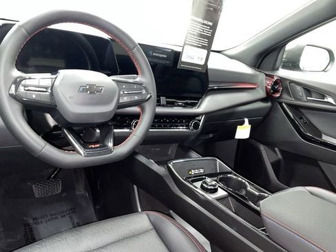 New 2026 Chevrolet Equinox RS w/ Convenience Package III FWD image 18