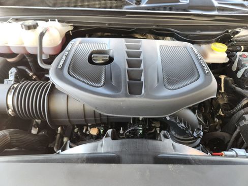 Used 2025 RAM 1500 Limited w/ Body Color Bumper Group AWD/4WD image 34