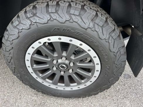 Used 2025 INEOS Grenadier AWD/4WD image 11