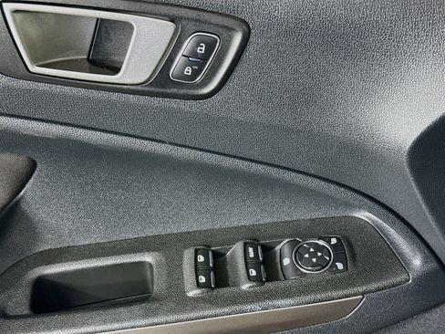 Used 2021 Ford EcoSport SE w/ SE Convenience Package FWD image 24