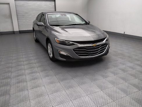 Used 2025 Chevrolet Malibu LS FWD image 14