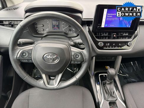 Used 2023 Toyota Corolla Cross LE image 26