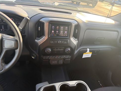 New 2026 Chevrolet Silverado 1500 Custom Trail Boss w/ Dark Appearance Package image 18