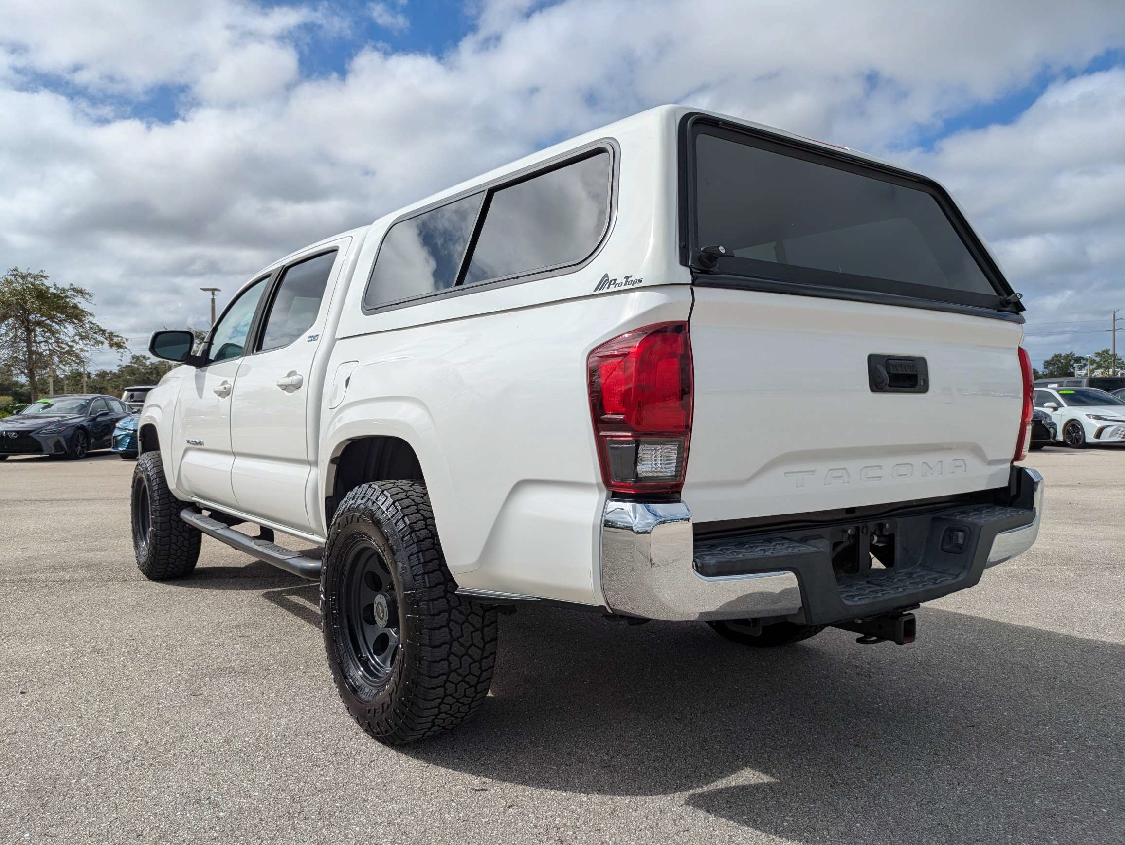 Used 2019 Toyota Tacoma SR5 RWD image 6