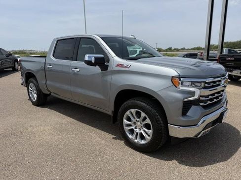New 2026 Chevrolet Silverado 1500 LTZ w/ Z71 Off-Road Package AWD/4WD image 11