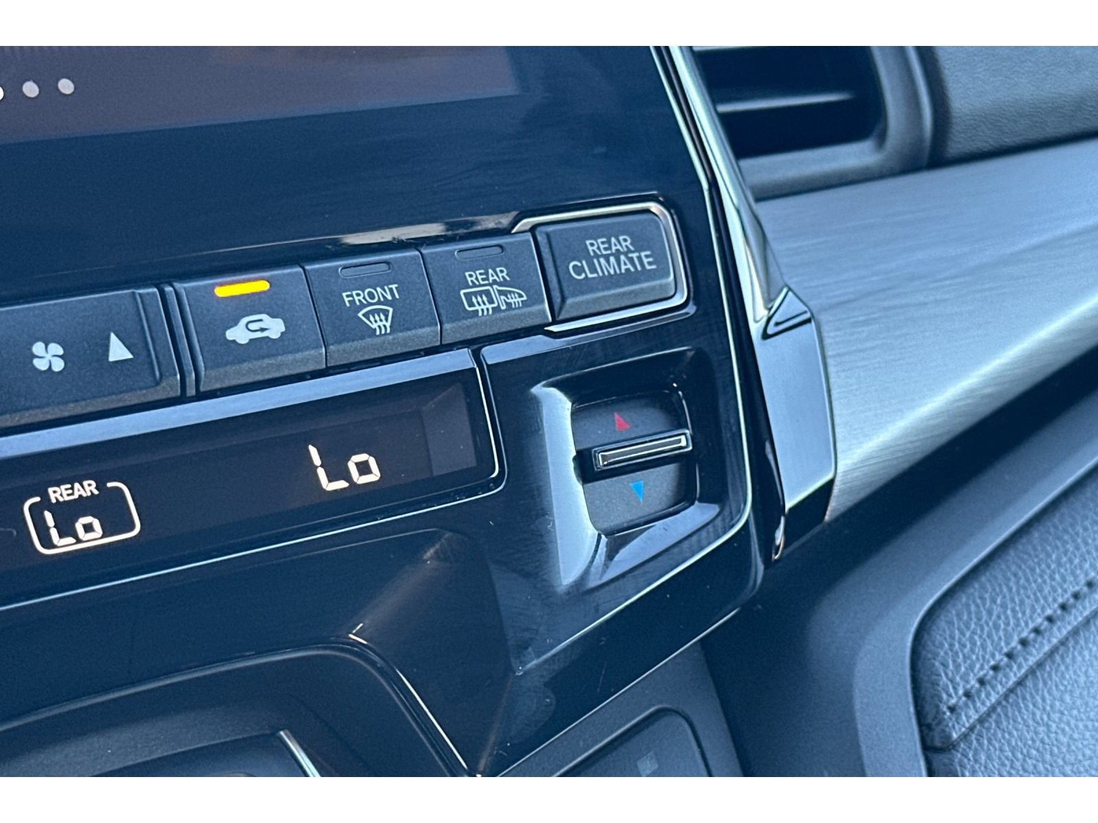 Used 2024 Honda Odyssey Elite image 31