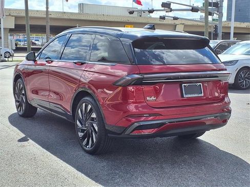 New 2025 Lincoln Nautilus Reserve w/ Jet Appearance Package image 4