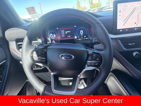 Used 2025 Ford Explorer ST-Line w/ ST-Line Street Pack AWD/4WD image 14