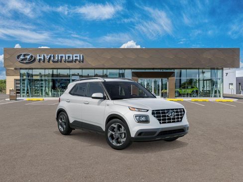 New 2026 Hyundai Venue SEL FWD image 2