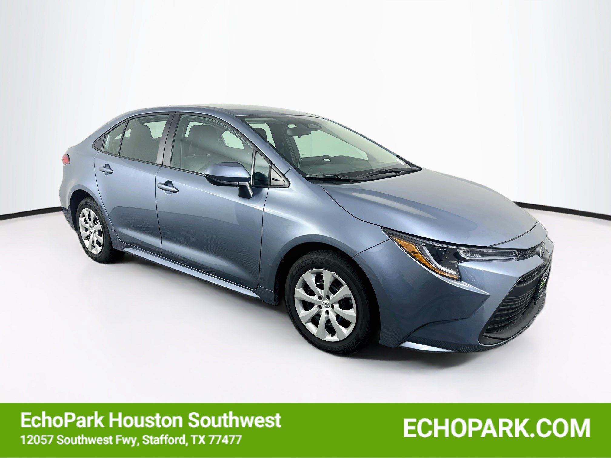 Used 2026 Toyota Corolla LE FWD image 1