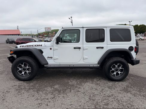 Used 2023 Jeep Wrangler Unlimited Rubicon w/ Cold Weather Group AWD/4WD image 3