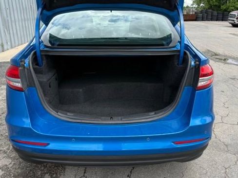 Used 2020 Ford Fusion SE FWD image 10