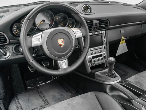Used 2007 Porsche 911 GT3 RWD image 13