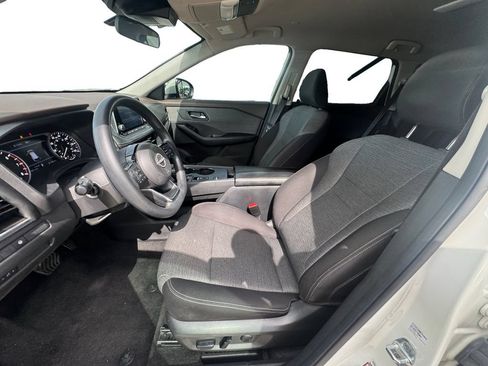 Used 2023 Nissan Rogue SV FWD image 10