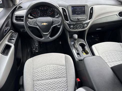 Used 2023 Chevrolet Equinox LS FWD image 18