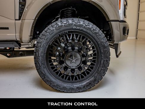 Used 2026 Ford F450 Platinum AWD/4WD image 12