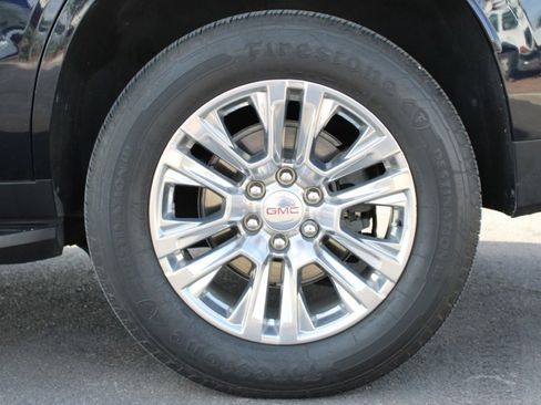 Used 2021 GMC Yukon Denali image 12