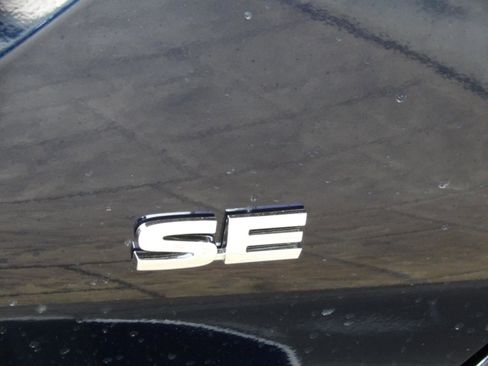 New 2026 Mitsubishi Outlander Trail Edition image 9