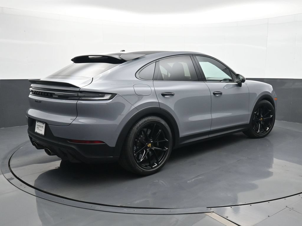 Certified 2024 Porsche Cayenne Turbo GT AWD/4WD image 21