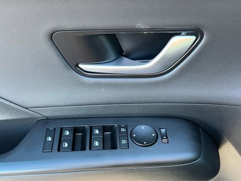 Certified 2024 Hyundai Kona Limited image 30