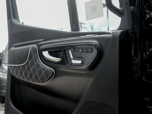 New 2025 Mercedes-Benz Sprinter 3500 image 18