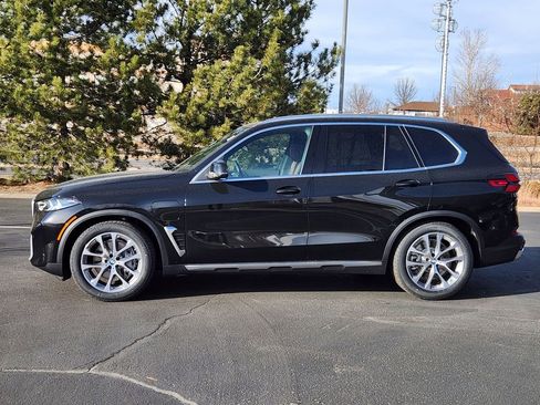 New 2026 BMW X5 xDrive50e AWD/4WD image 2