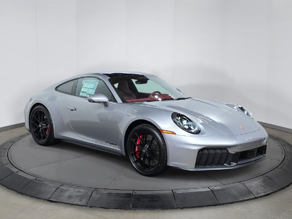 New 2026 Porsche 911 Carrera GTS RWD image 9
