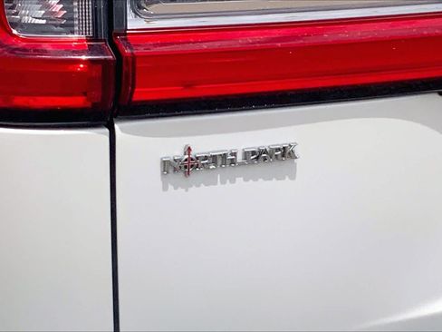 Certified 2020 Lincoln Navigator L Reserve w/ Luxury Package AWD/4WD image 9